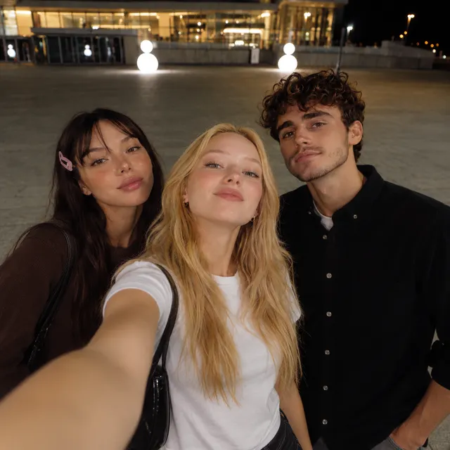 Trio Dance